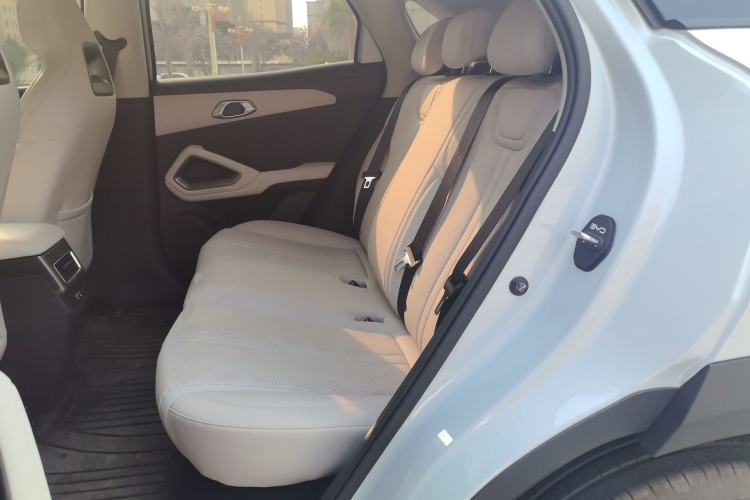 Used BYD Yuan UP 2025 Model 301KM Leading Version