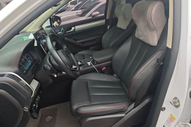 Used BYD Tang New Energy 2018 DM 2.0T All-Wheel Drive Smart Connectivity Luxury Model 7 Seats China V Emission Standard
