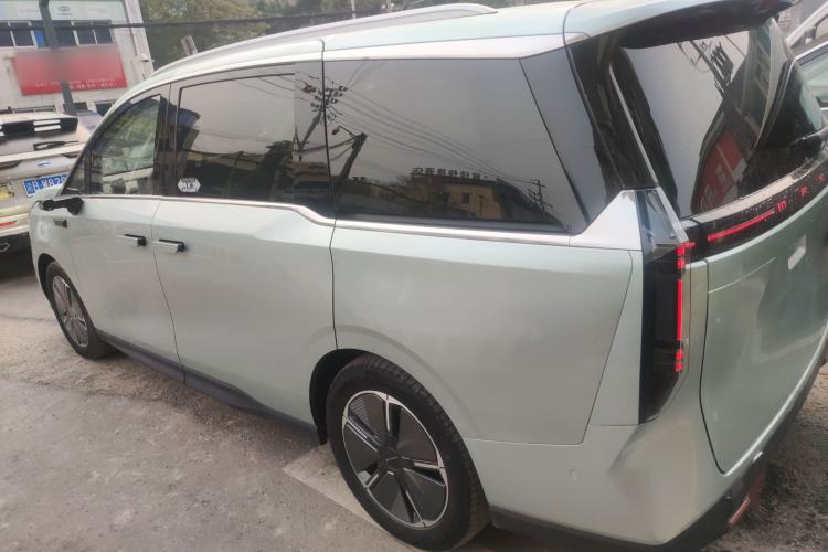 Used SAIC MAXUS Dajia 7 2024 605 km Extended Range Highland Version Six-Seater