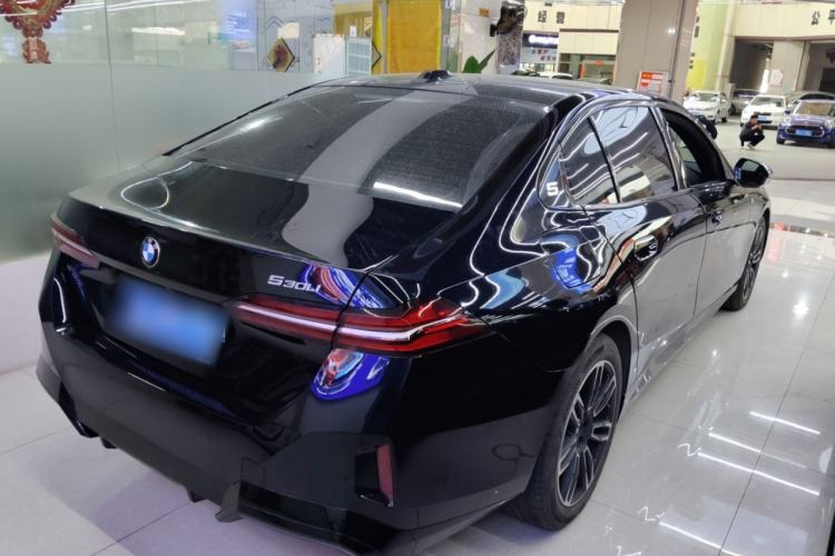 Used BMW 5 Series 2025 530Li Leading Model M Sport Package
