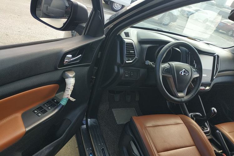 Used Oshan CX70 2016 1.6L Manual Luxury Model