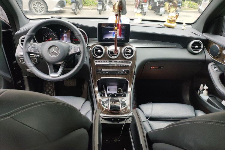 Used Mercedes-Benz GLC 2018 Facelifted GLC 260 4MATIC Dynamic Edition