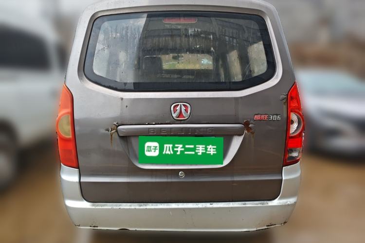 Used BAIC Weiwang 306 2011 1.3L base model 7 seats
