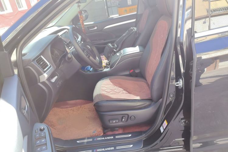 Used Toyota Highlander 2021 2.0T Two-Wheel Drive Luxury Edition 7 Seats