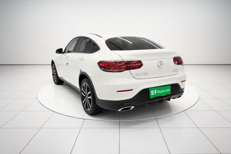 Used Mercedes-Benz GLC Coupe 2020 GLC 260 4MATIC Coupe SUV Exterior 2