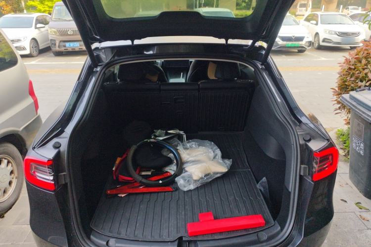 Used Tesla Model Y 2024 Rear-Wheel-Drive Version Trunk