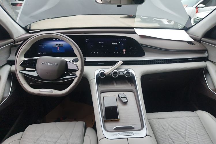 Used EXEED Stellar C-DM 2024 1.5T Long-Range Pro Center Console