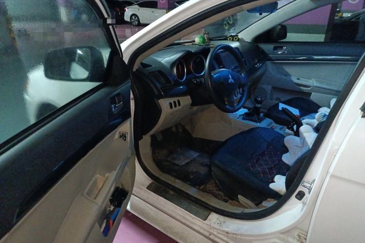 Used Mitsubishi Lancer EX 2012 Fashion Edition 1.8L Manual Comfort Version
