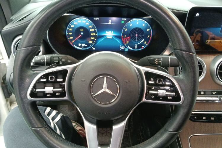 Used Mercedes-Benz GLC 2020 Facelift GLC 260 L 4MATIC Luxury Edition Steering Wheel