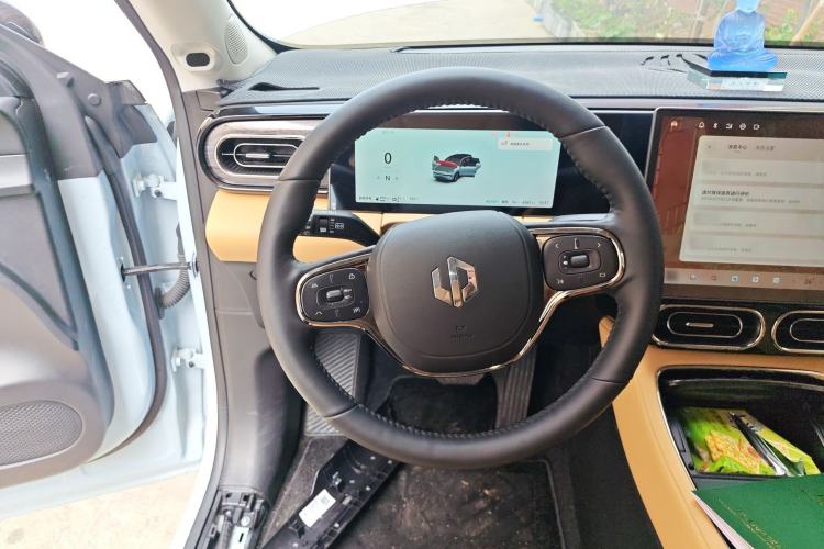 Used Leapmotor C11 2024 Range-Extended 300 Luxury Edition
