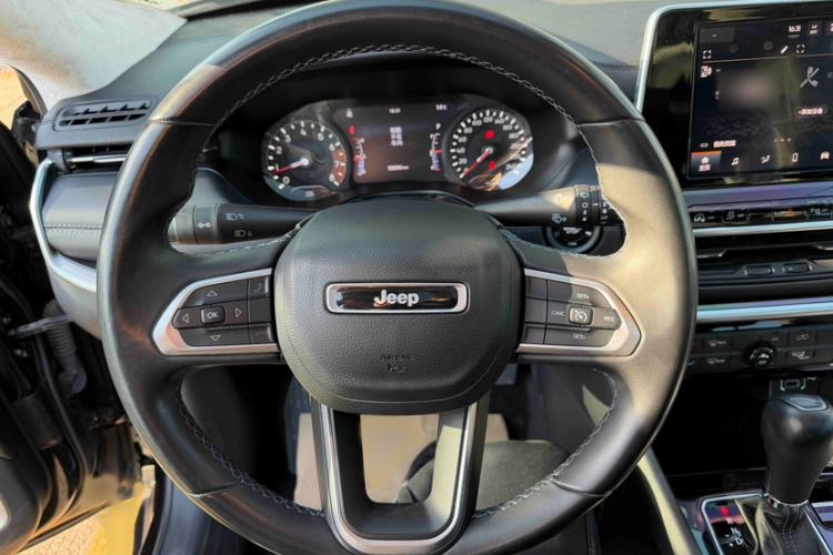 Used Jeep Compass 2021 220T Automatic Leading Edition Interior 2