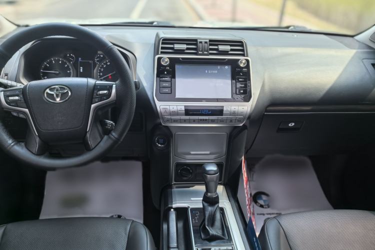 Used Toyota Prado 2018 3.5L Automatic TX-L Interior 1