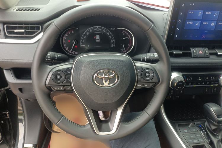 Used Toyota RAV4 2022 2.0L CVT 4x4 Style Plus Edition Steering Wheel