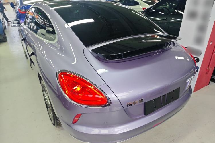 Used ORA Lightning Cat 2022 555 km Luxury Edition Exterior 2