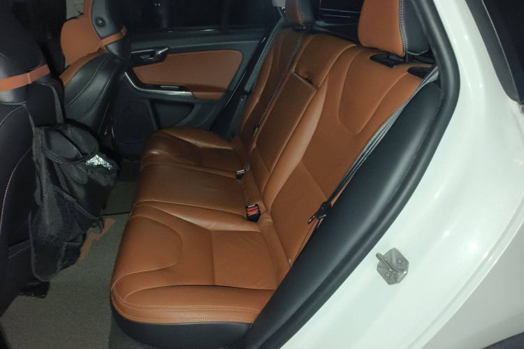 Used Volvo V60 2014 Restyled T5 Zhiya Edition