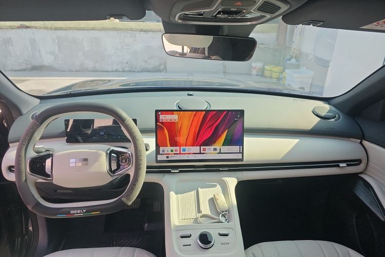 Used Geely Galaxy Galaxy Xingjian 7 EM-i 2025 120km Launch+ Version