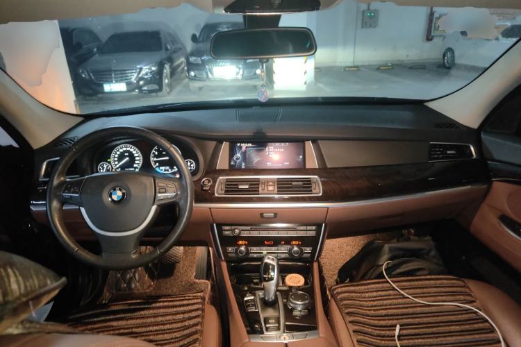 Used BMW 5 Series GT 2015 528i Leading Model