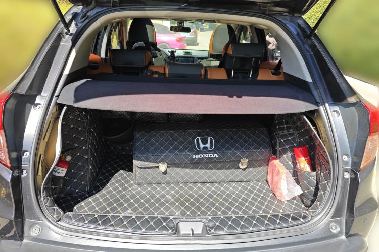 Used Honda Vezel 2017 1.8L CVT Front-Wheel Drive Pioneer Edition
