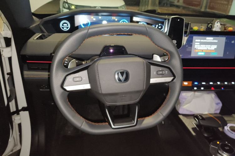 Used CHANGAN UNI-V 2023 1.5T Prestige Model Steering Wheel