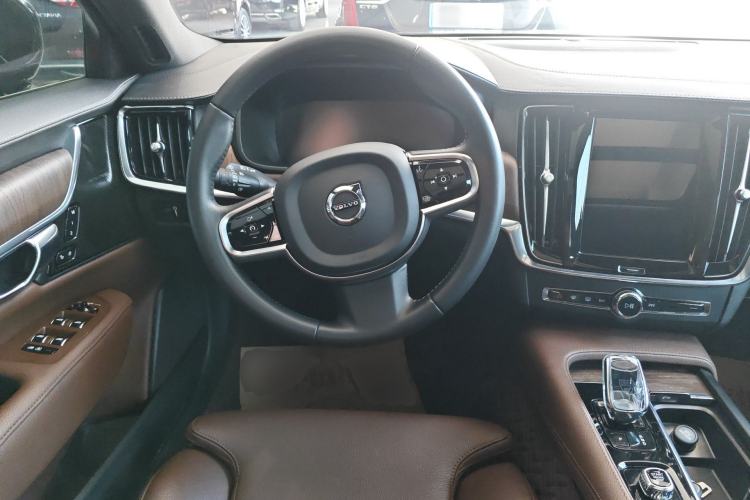 Used Volvo S90 2021 B5 Zhiyuan Luxury Edition
