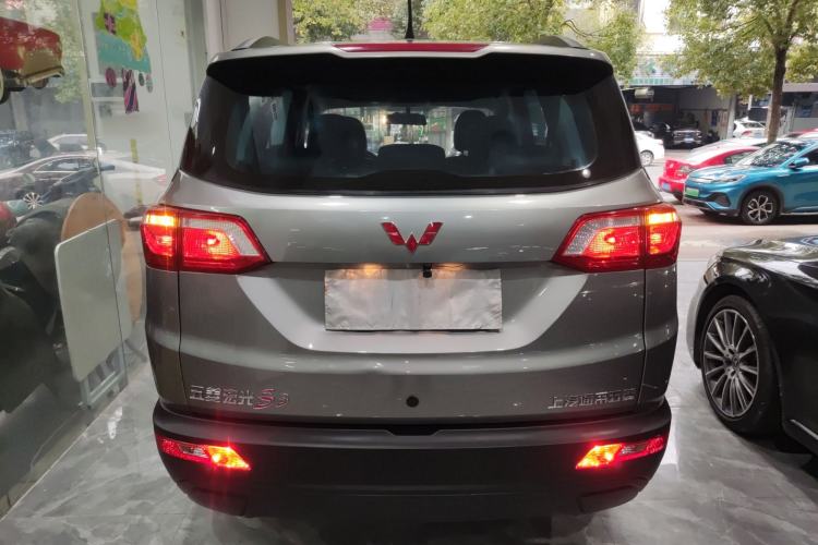 Used Wuling Hongguang S3 2019 1.5L Manual Standard Version China VI Standard