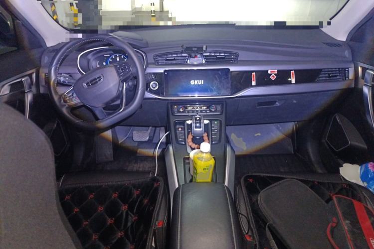 Used Geely Auto Emgrand X7 Sport 2021 Million Edition 1.8TD DCT Two-Wheel Drive Luxury Model Center Console