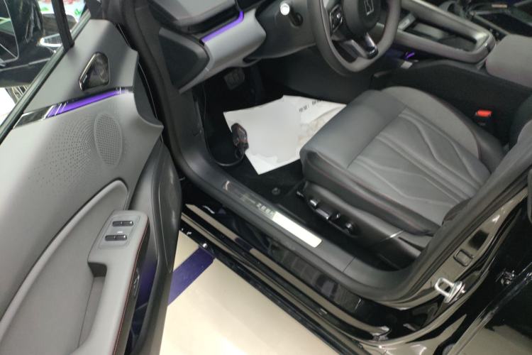 Used Zeekr 007 2025 Four-Wheel Drive Intelligent Driving Version 75 kWh
