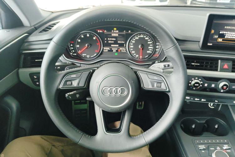 Used Audi A4L 2018 30th Anniversary Edition 40 TFSI Trendy Model
