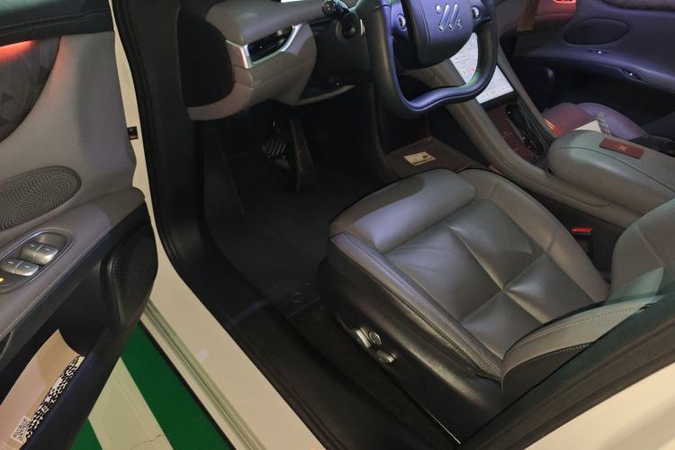 Used IM LS6 2023 Max Standard Edition Interior 3