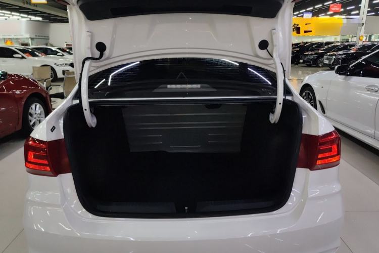 Used Volkswagen Santana 2021 1.5L Automatic Fashion Edition
