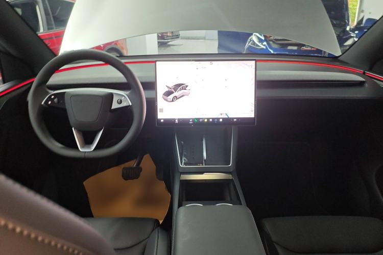 Used Tesla Model Y L 2025 Model Long-Range All-Wheel-Drive Version
