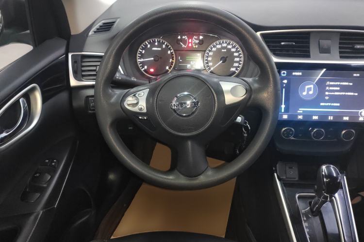 Used Nissan Sylphy 2019 1.6XV CVT Smart Connect Luxury Edition China VI Standard Steering Wheel
