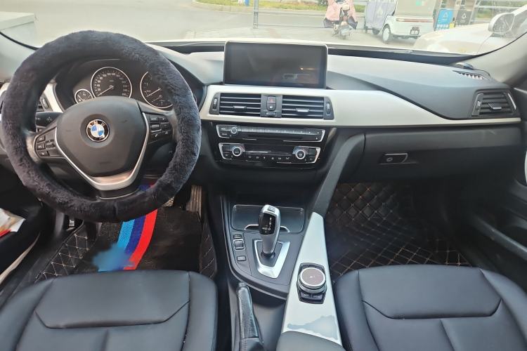 Used BMW 3 Series GT 2017 320i Sport Edition
