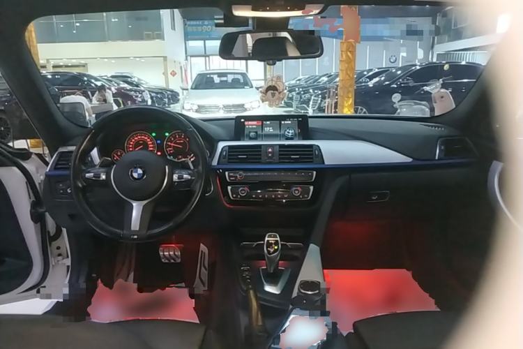 Used BMW 3 Series 2019 320i M Sport Package
