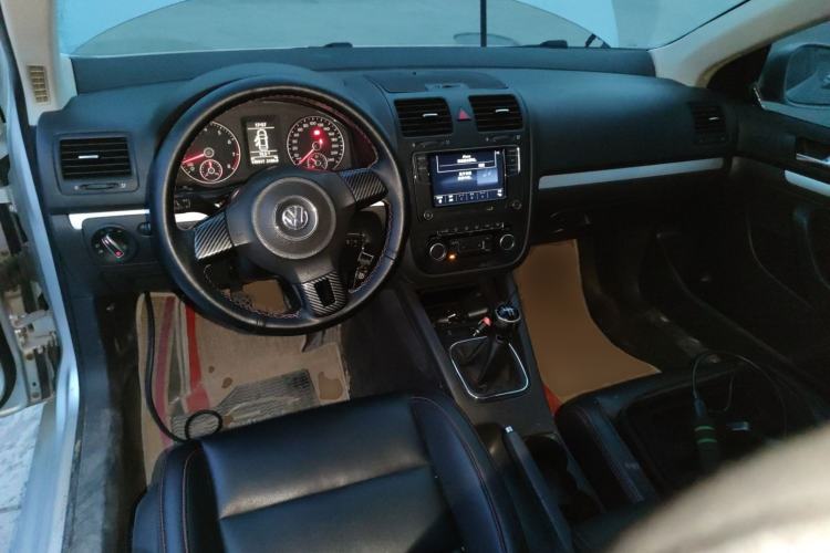 Used Volkswagen Sagitar 2011 1.4 TSI Manual Tech Model
