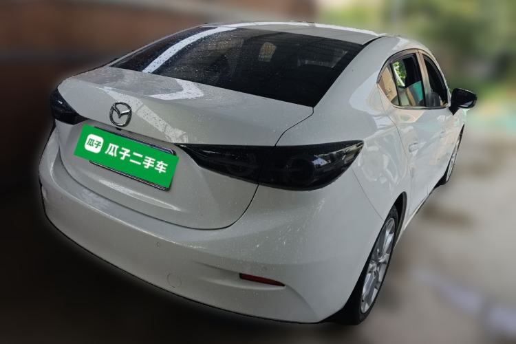 Used Mazda 3 Axela 2014 Sedan 2.0L Automatic Sport Model