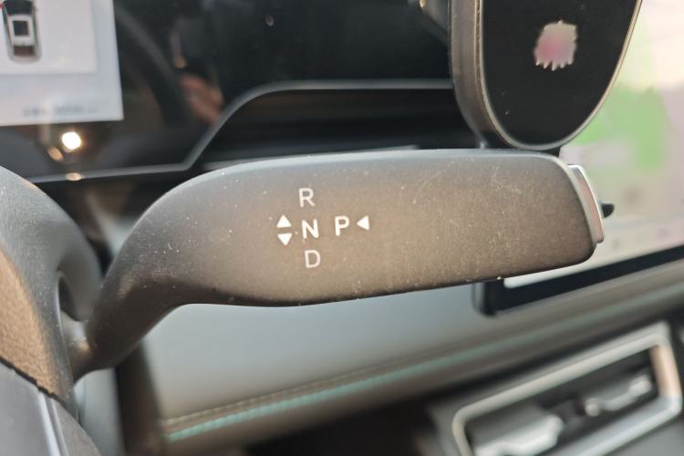 Used BYD Qin L 2025 EV 470KM Leading Edition Gear Lever