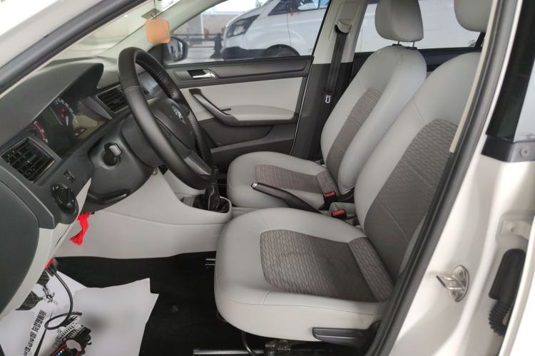 Used Skoda Rapid 2015 1.6L Manual Smart Selection Model Left Front Seat