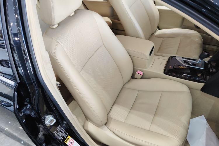 Used Toyota Camry 2015 2.0G Premier Edition