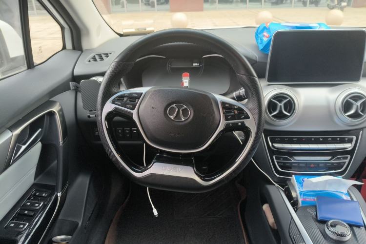 Used BAIC Beijing EU5 2018 R550 Smart Trend Edition
