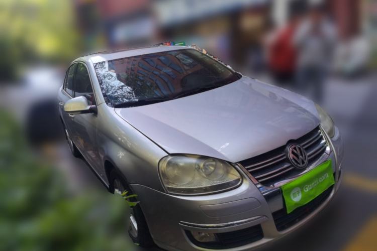 Used Volkswagen Sagitar 2011 1.6L Manual Comfort Version Front Right 45 Deg