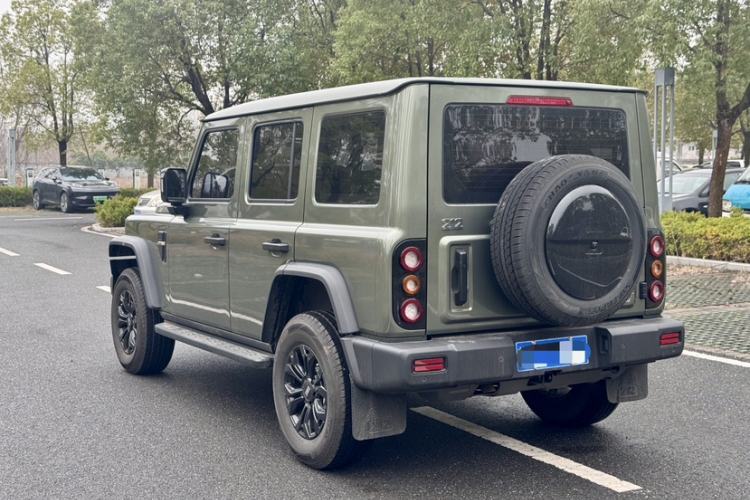 Used 212 T01 2024 2.0T Explorer Exterior 7