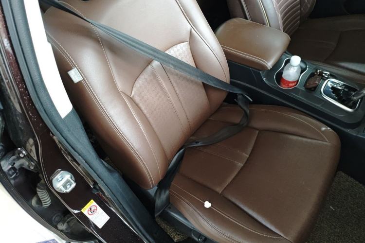 Used BYD S7 2016 2.0T Automatic Prestige Edition Right Front Seat