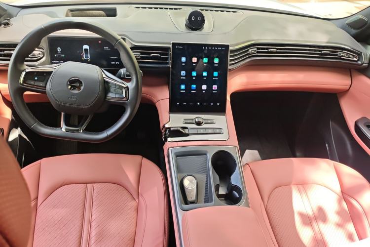 Used Nio EC6 2020 615 km Performance Edition Center Console