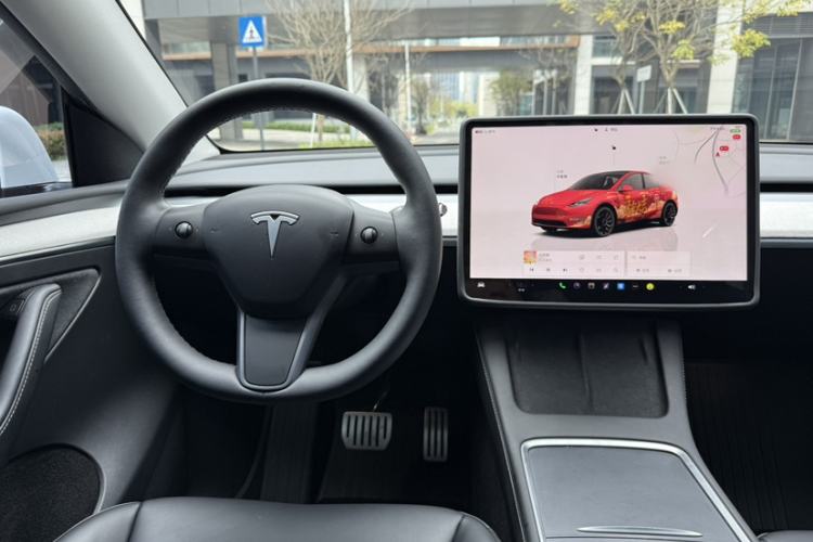 Used Tesla Model Y 2023 High-Performance All-Wheel-Drive Version