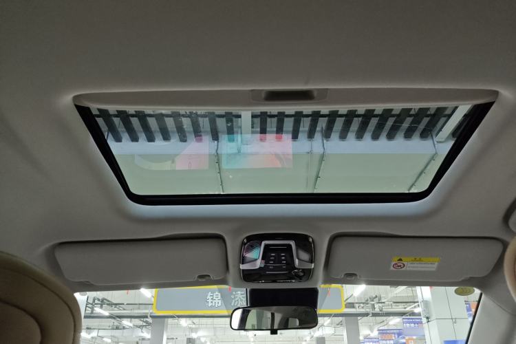 Used JAC Refine RF8 PHEV 2024 Zhiling Edition 1.5T 150KM Flagship Model – Lithium Iron Phosphate
