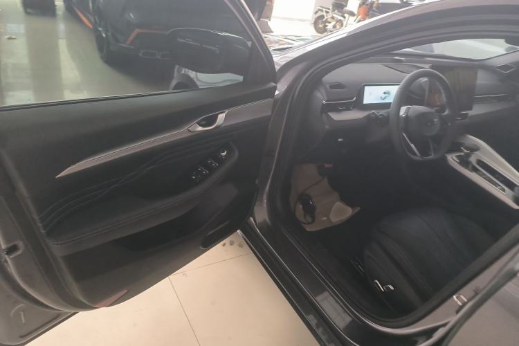 Used Geely Auto Preface 2025 Dongfang Yao 1.5TD Fuyao Edition
