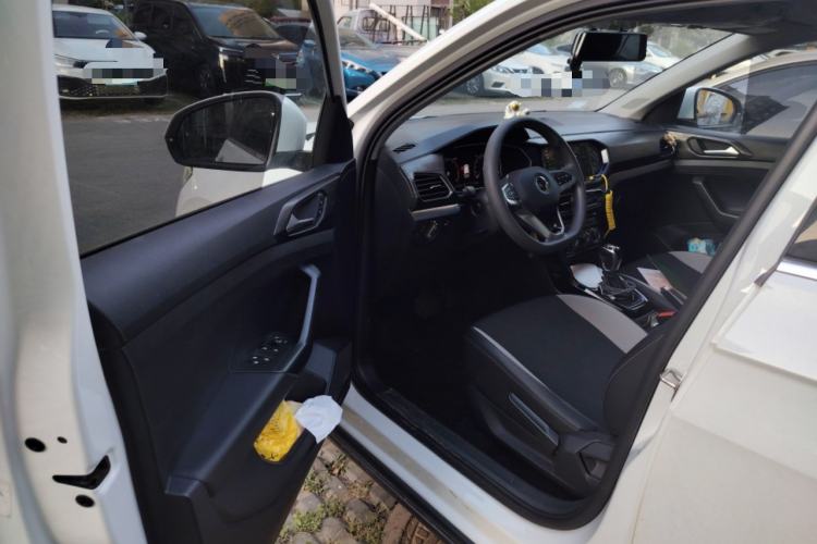 Used Volkswagen Tacqua 2020 1.5L Automatic Yue