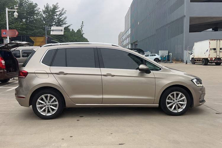 Used Volkswagen Golf Sportsvan 2019 280TSI Automatic Trendy Model China VI Standard Exterior 2