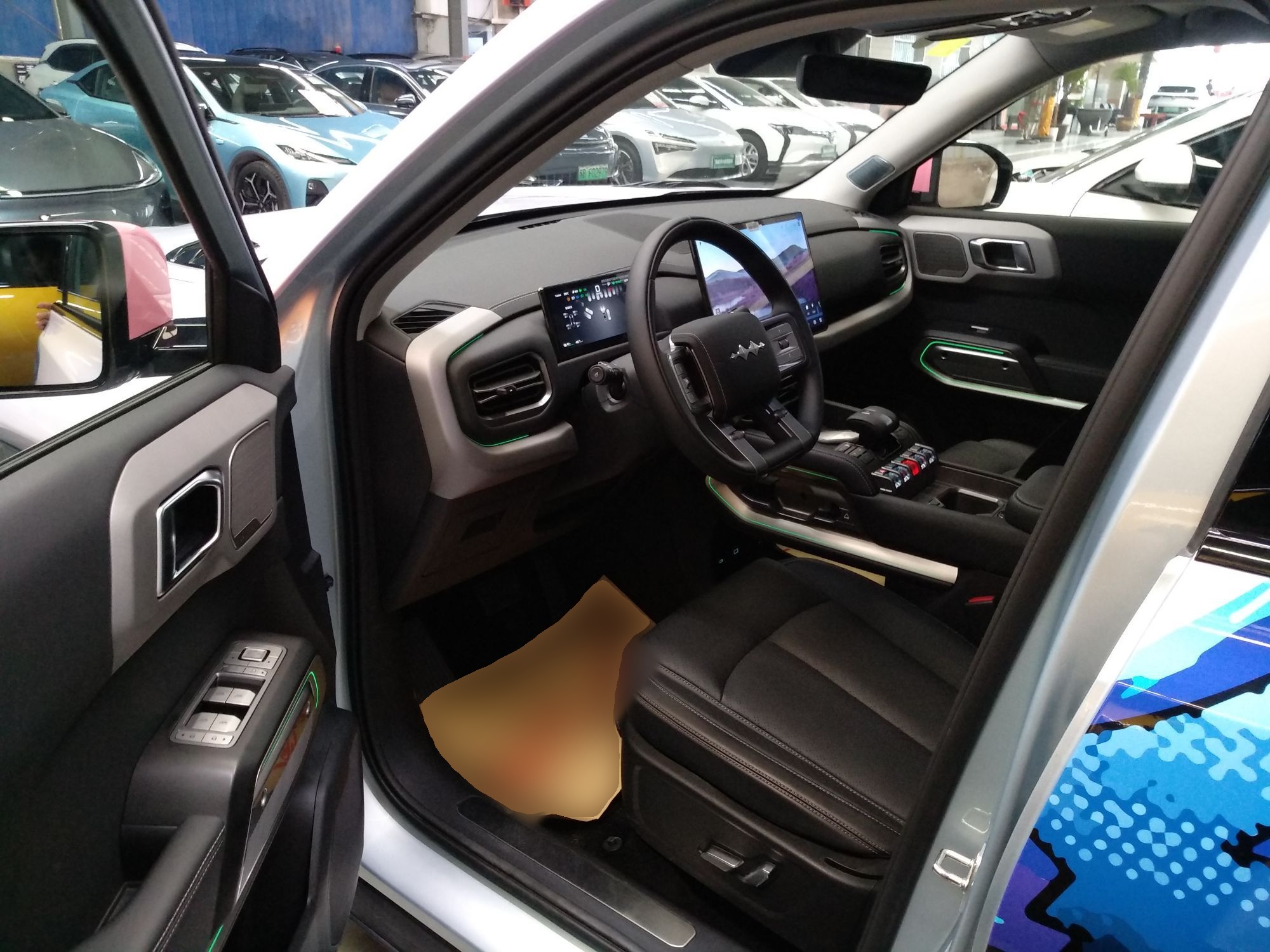 المقاعد الأمامية داخل السيارة